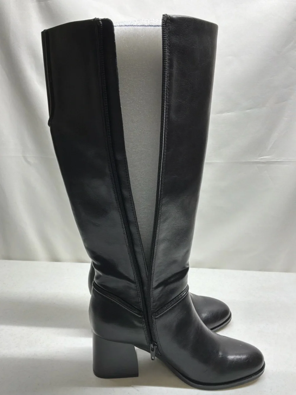 Baretraps Black Diva Boots Women's Size 9M